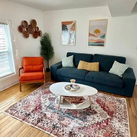 Boho Bliss - 1Br, 1Bath W/Patio! Apartment