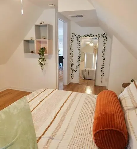 Boho Bliss - 1br, 1bath W/patio! *